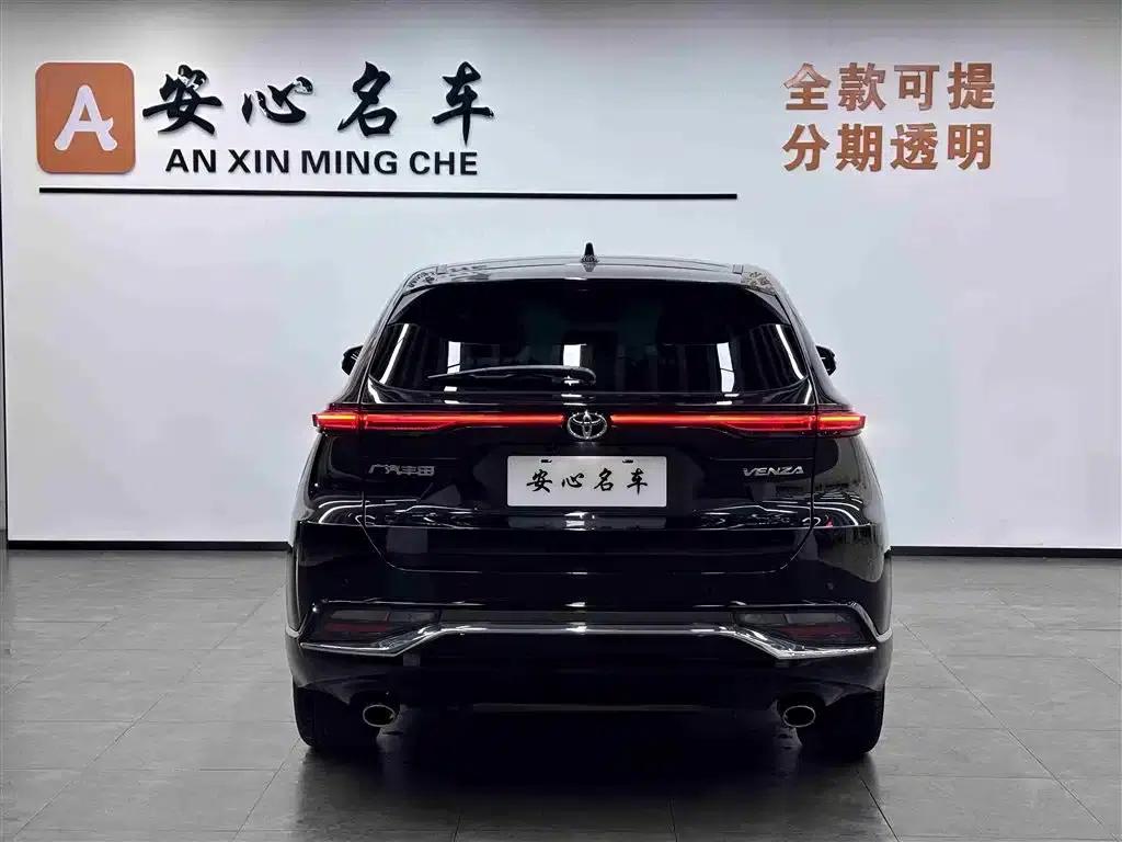 Venza 2022 2.0L CVT 2WD Premium Edition — миниатюра 20