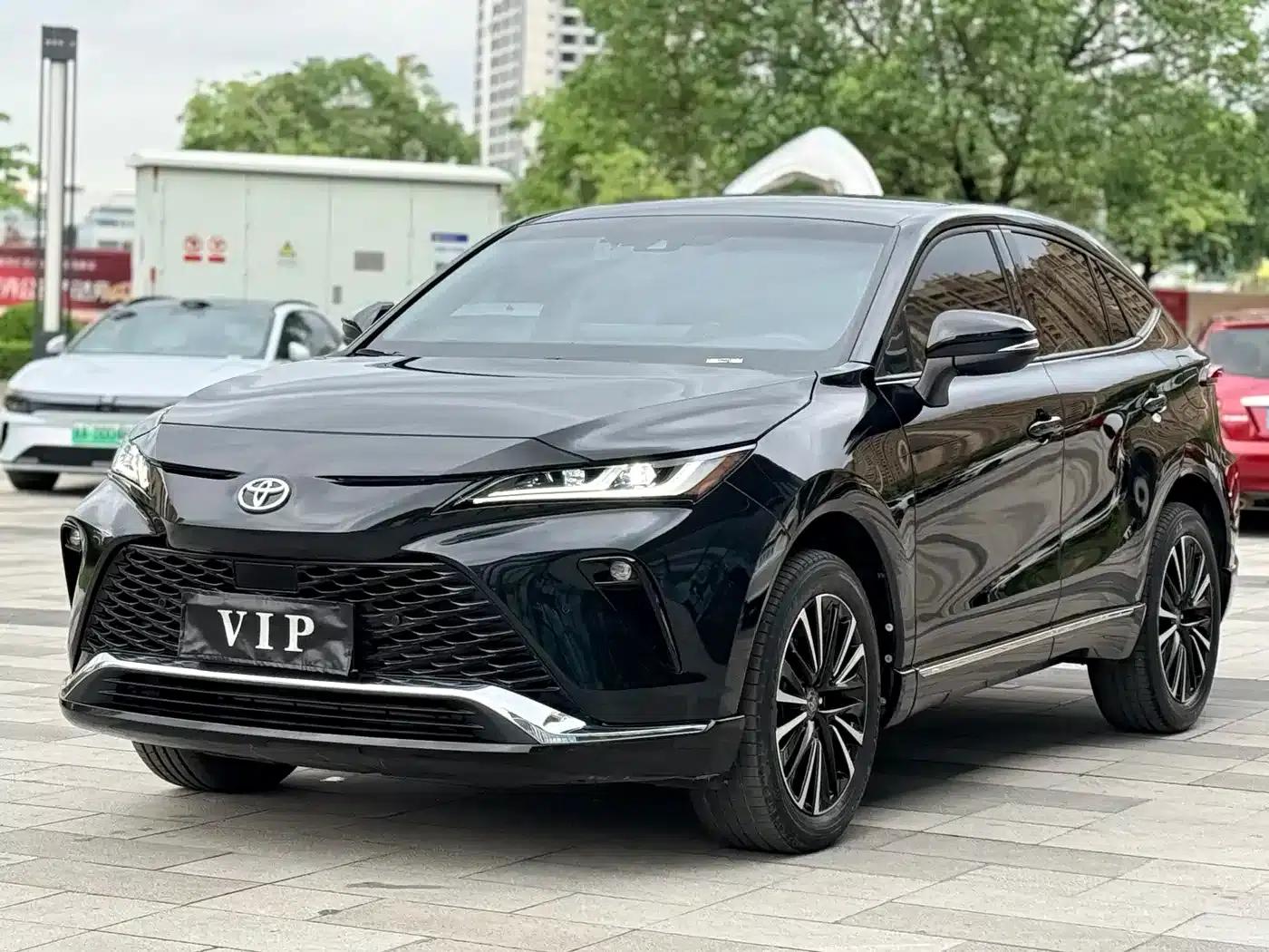 Venza 2023 2.0L CVT 2WD Premium Edition — миниатюра 1