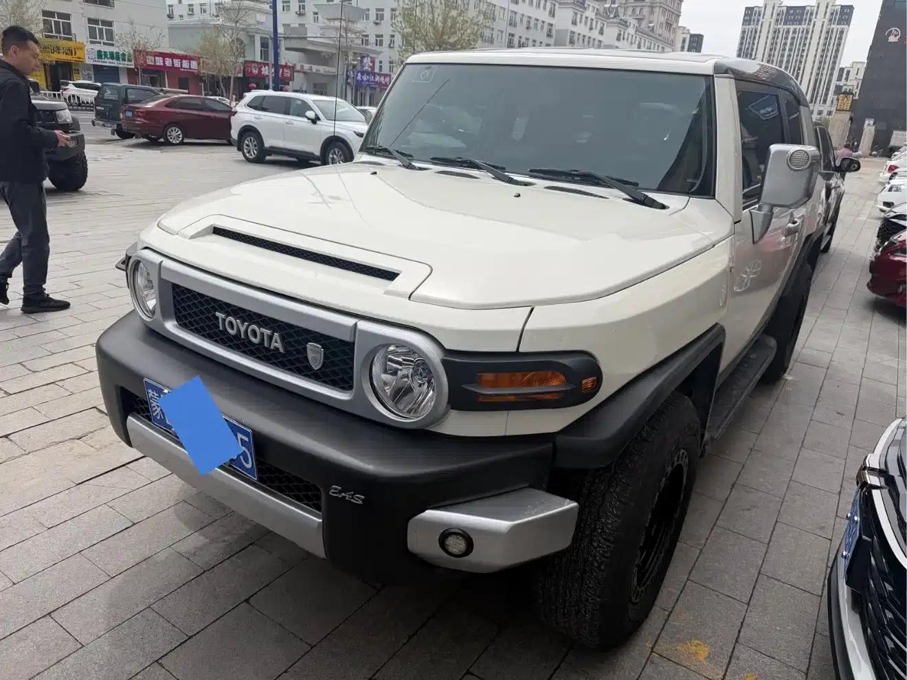 2020 FJ Cruiser 4.0L Middle East Edition — миниатюра 2