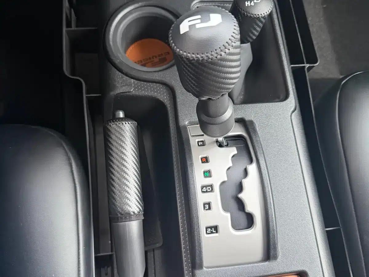 2020 FJ Cruiser 4.0L Middle East Edition — миниатюра 15