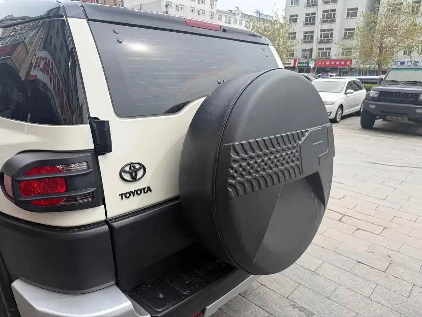 2020 FJ Cruiser 4.0L Middle East Edition — миниатюра 8