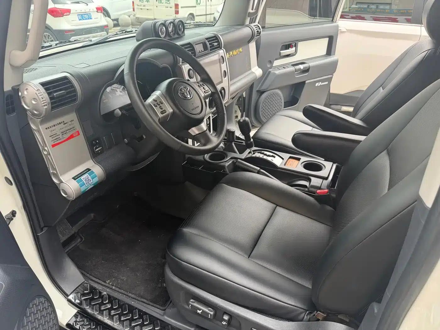 2020 FJ Cruiser 4.0L Middle East Edition — миниатюра 9
