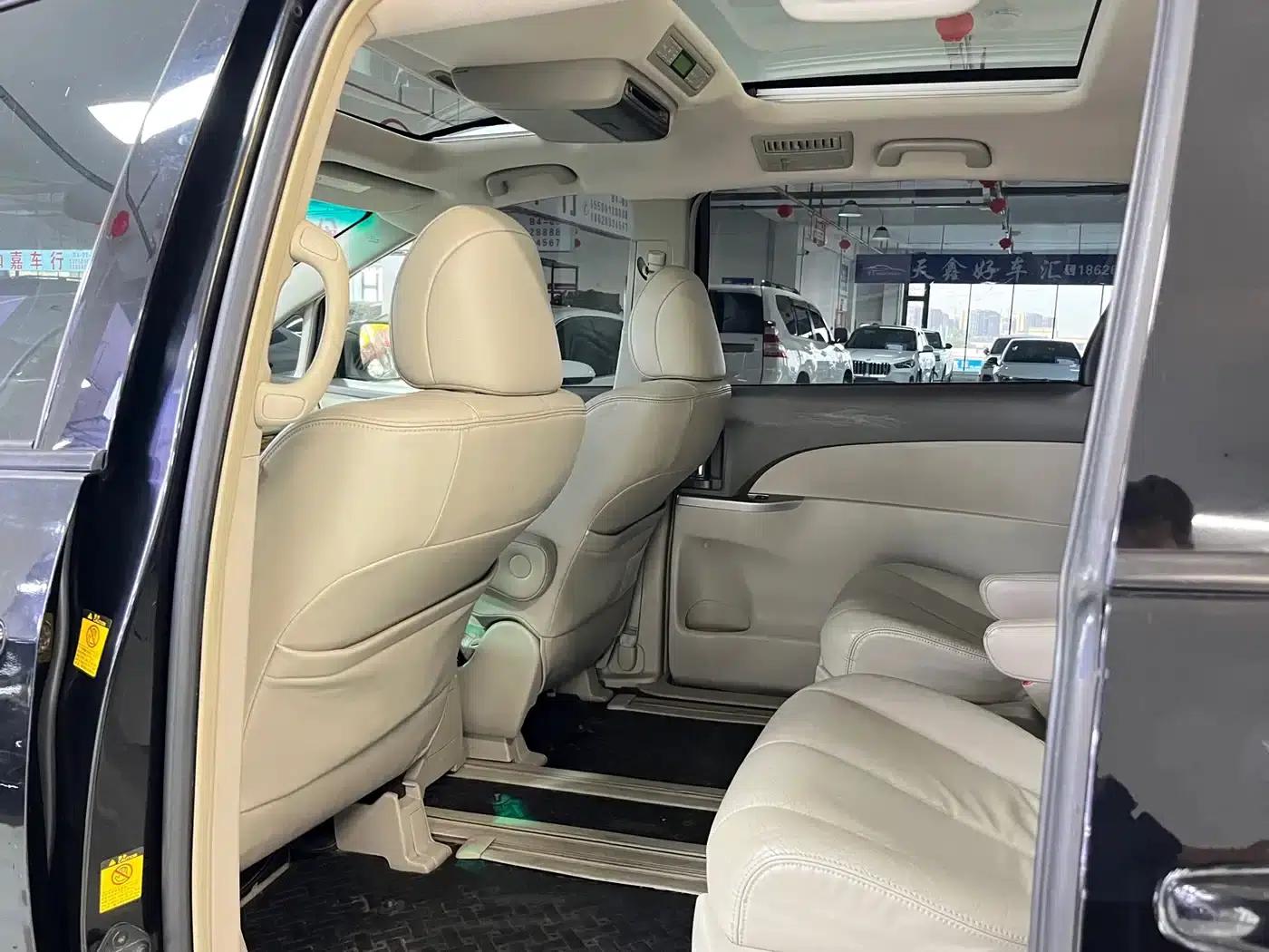 2006 Previa 2.4L 7-seater Luxury Edition — миниатюра 8
