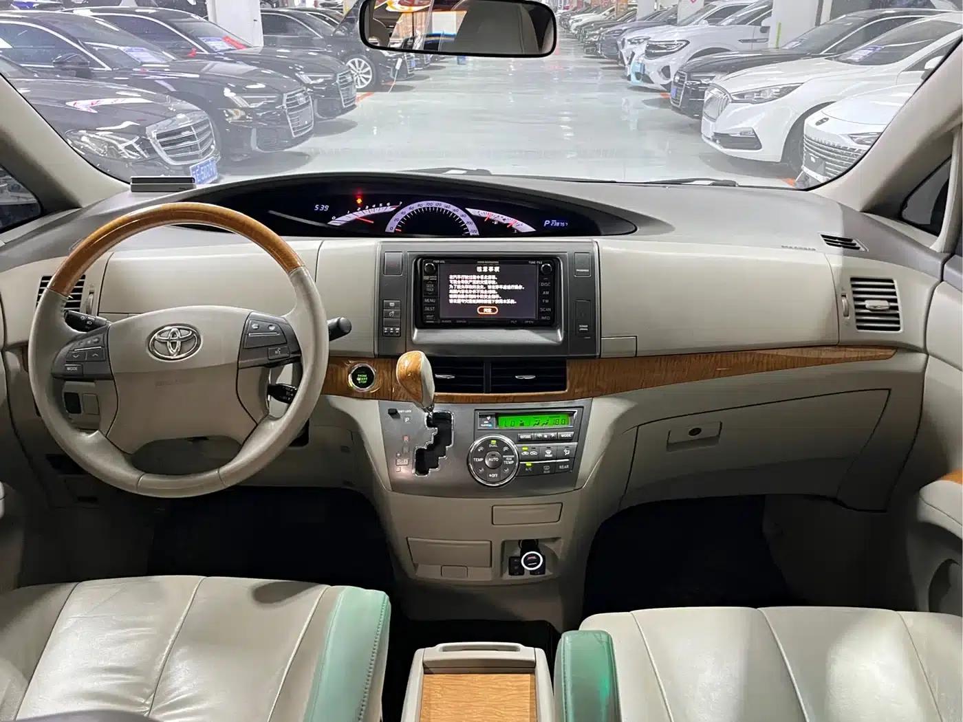 2006 Previa 2.4L 7-seater Luxury Edition — миниатюра 9