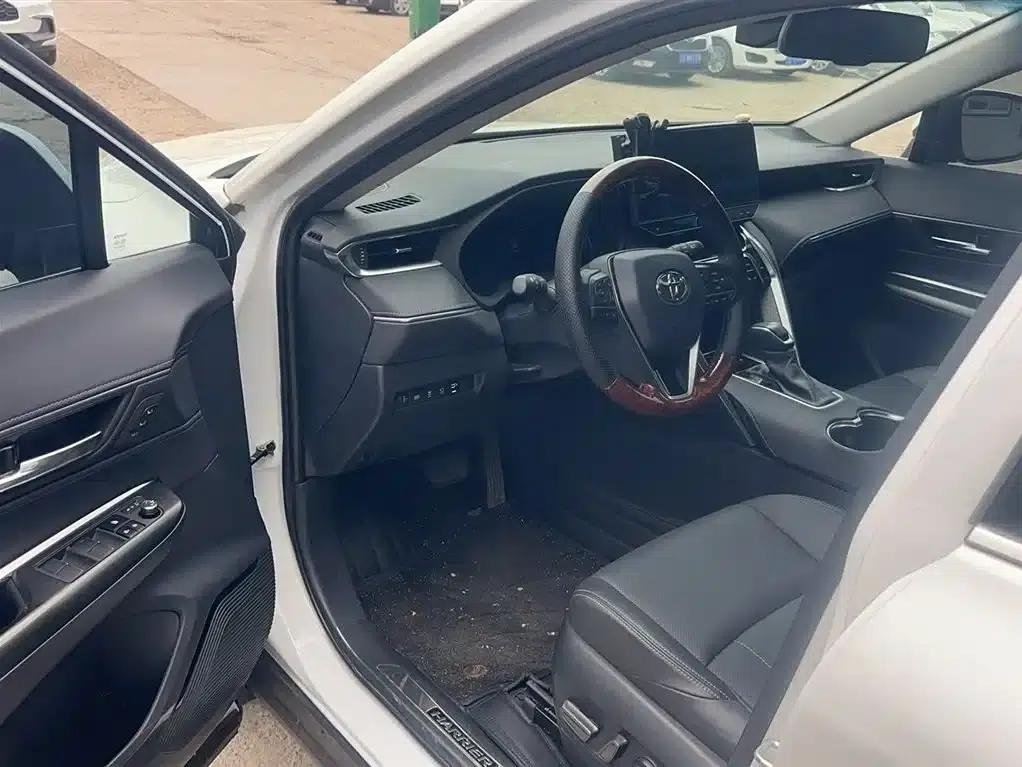 HARRIER 2023 Hybrid 2.5L CVT 4WD Premium Edition — миниатюра 15