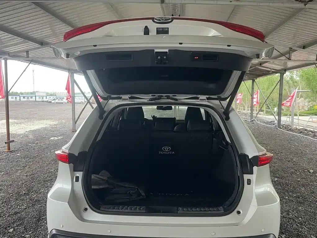 HARRIER 2023 Hybrid 2.5L CVT 4WD Premium Edition — миниатюра 19