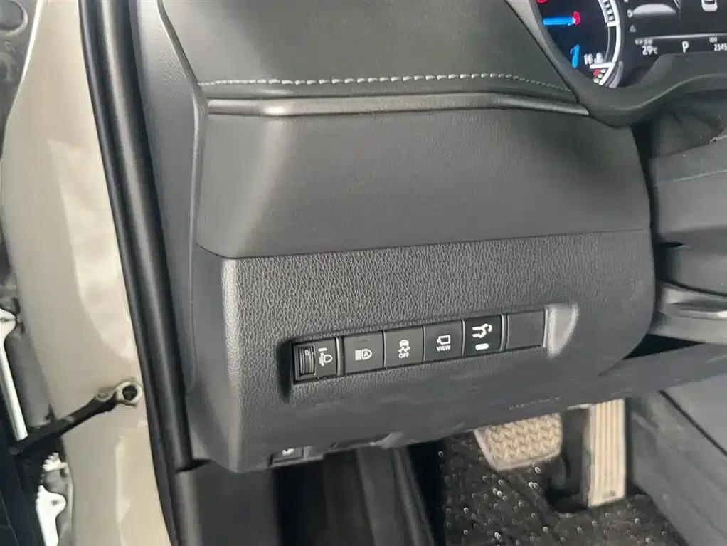 HARRIER 2023 Hybrid 2.5L CVT 4WD Premium Edition — миниатюра 22