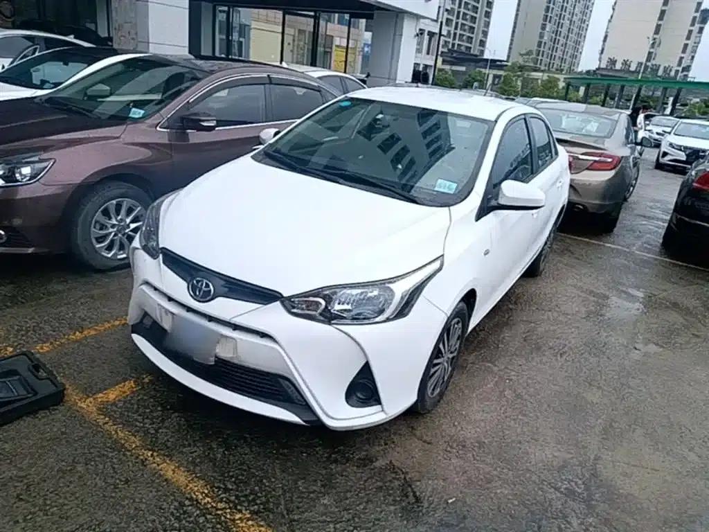 YARiS L 2017 1.5E CVT Dynamic Edition — миниатюра 2
