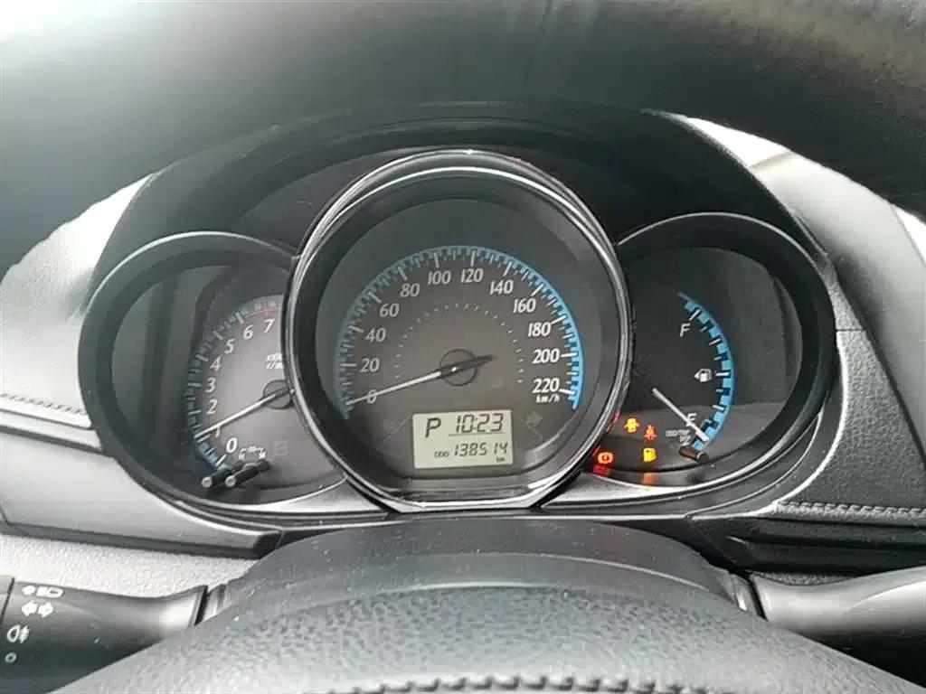 YARiS L 2017 1.5E CVT Dynamic Edition — миниатюра 12