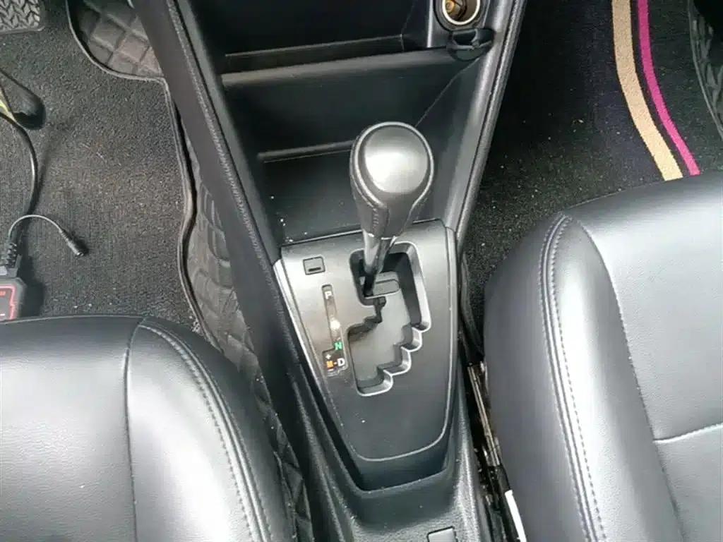 YARiS L 2017 1.5E CVT Dynamic Edition — миниатюра 14