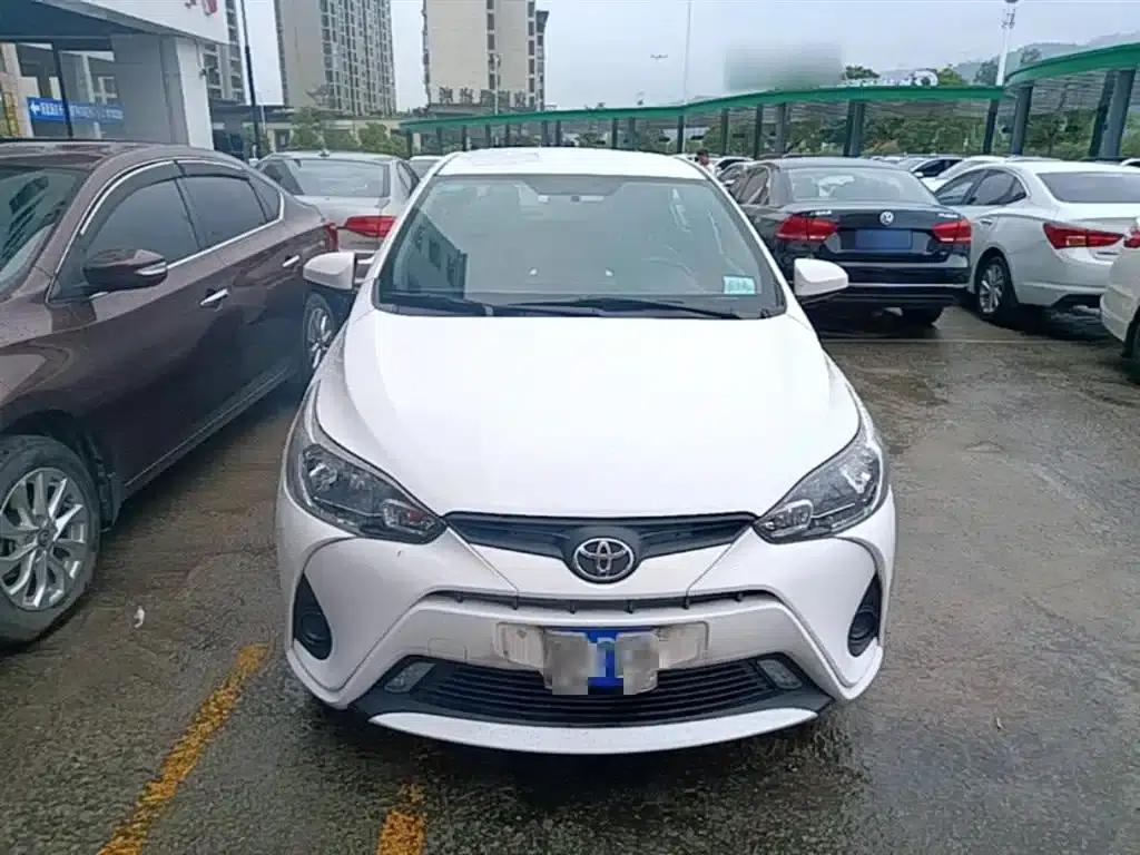 YARiS L 2017 1.5E CVT Dynamic Edition — миниатюра 3