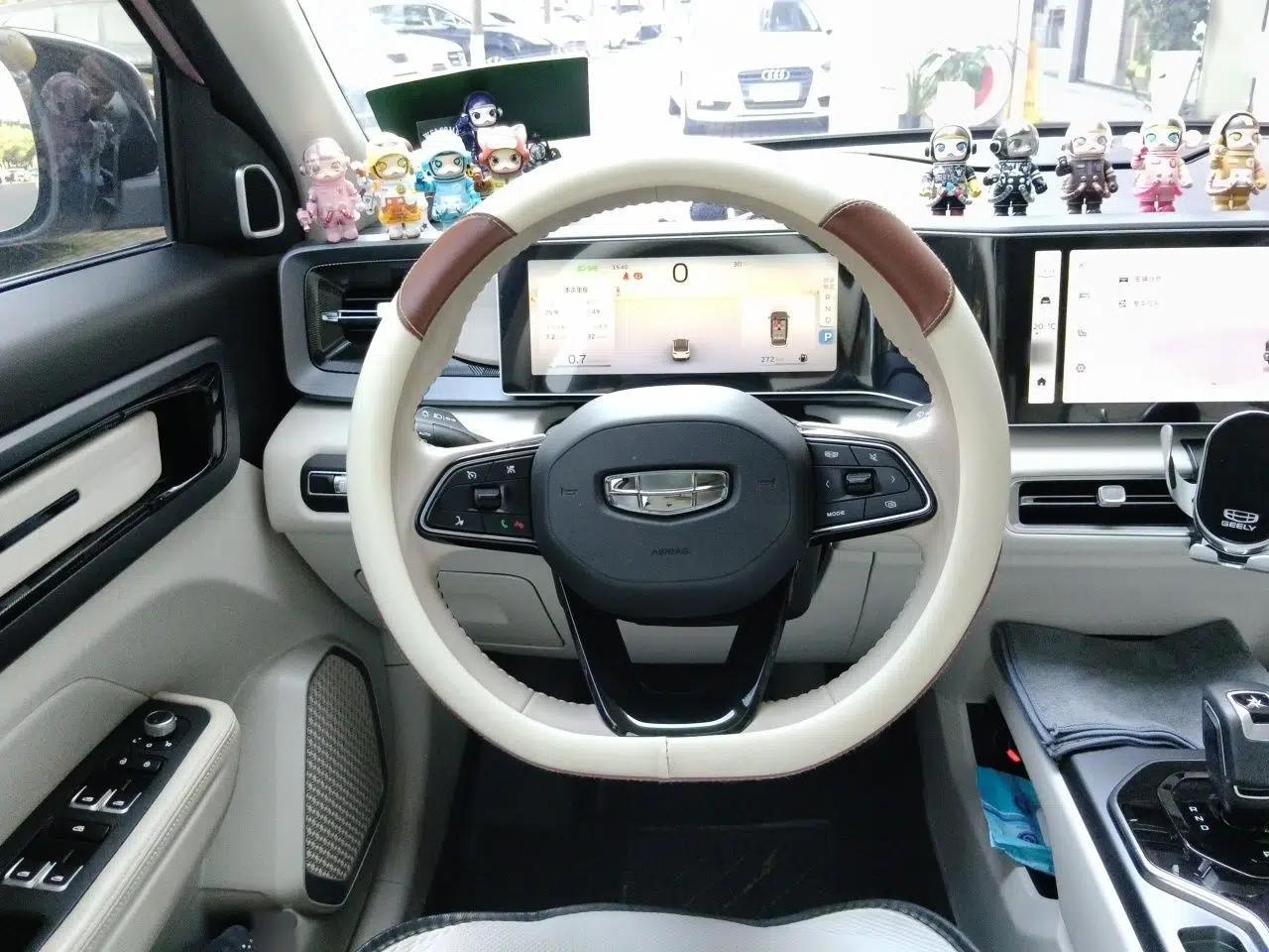 Geely Auto icon 2023 1.5TD Chocolate Smoothie Edition — миниатюра 11