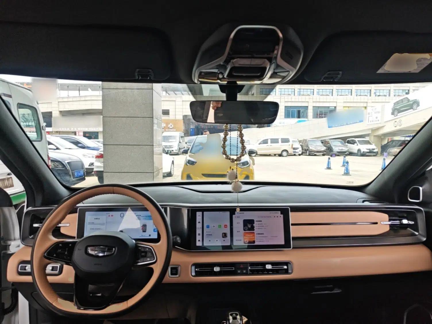 Geely Auto icon 2023 1.5TD Chocolate Smoothie Edition — миниатюра 12