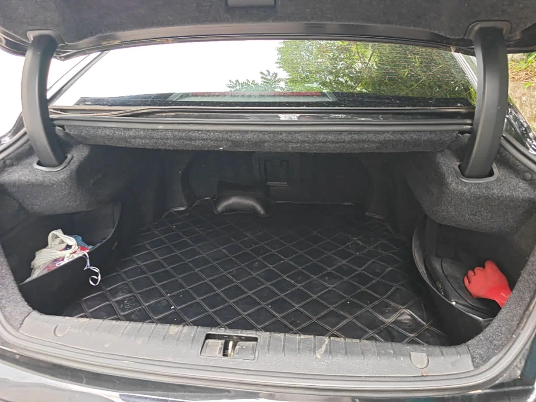 Geely Auto Emgrand GT 2015 1.8T Premium Model — миниатюра 22