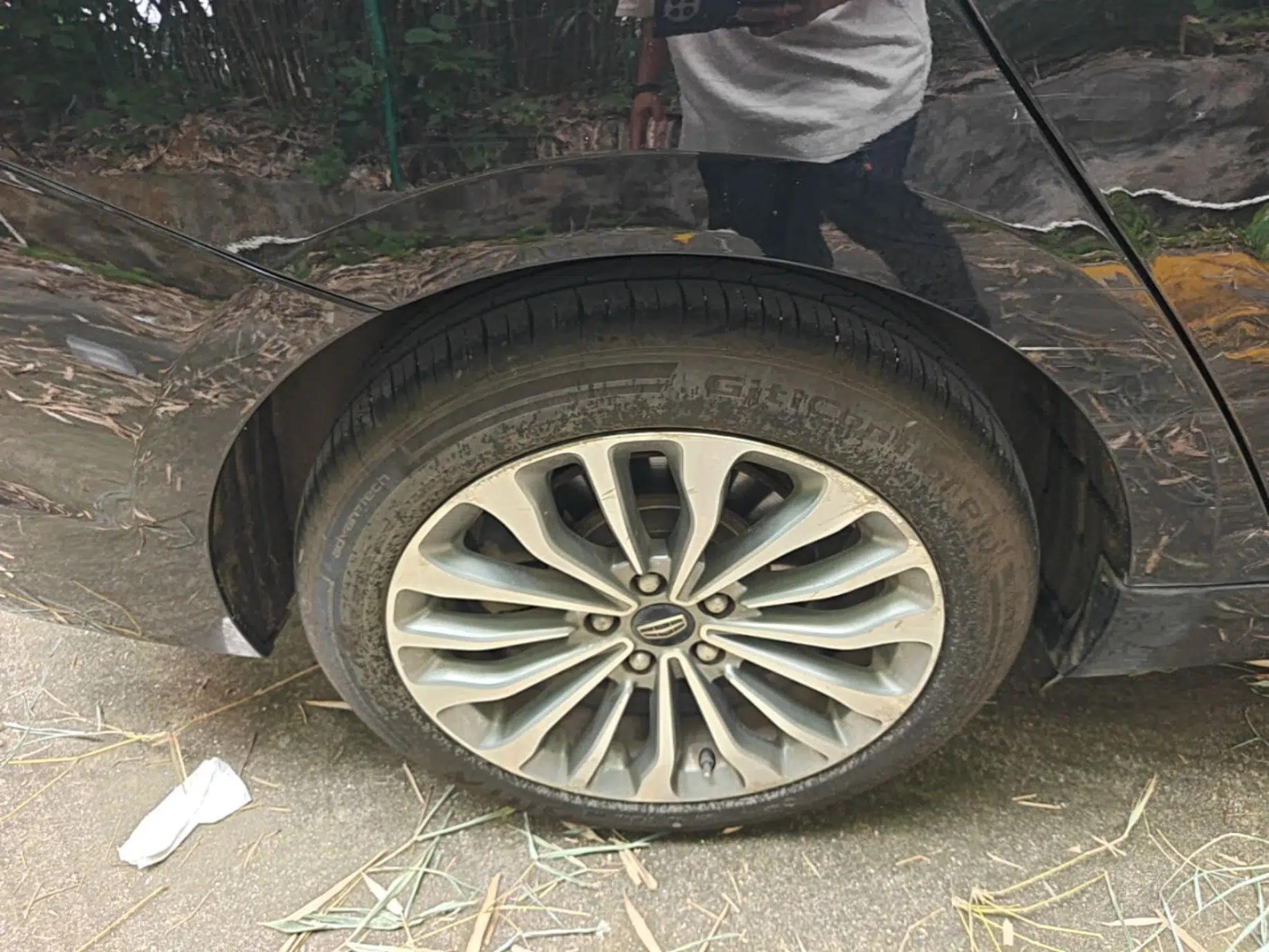 Geely Auto Emgrand GT 2015 1.8T Premium Model — миниатюра 10