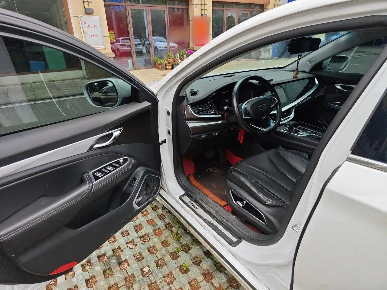 Geely Auto Emgrand GT 2018 1.5T MHEV Yaoxiang Edition — миниатюра 17