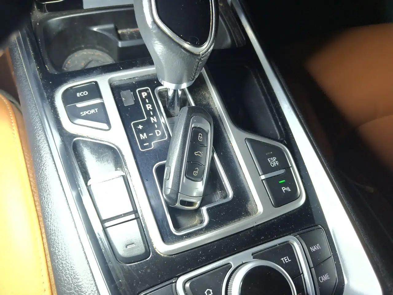 Geely Auto Emgrand GT 2016 1.8T Zunya Model — миниатюра 9