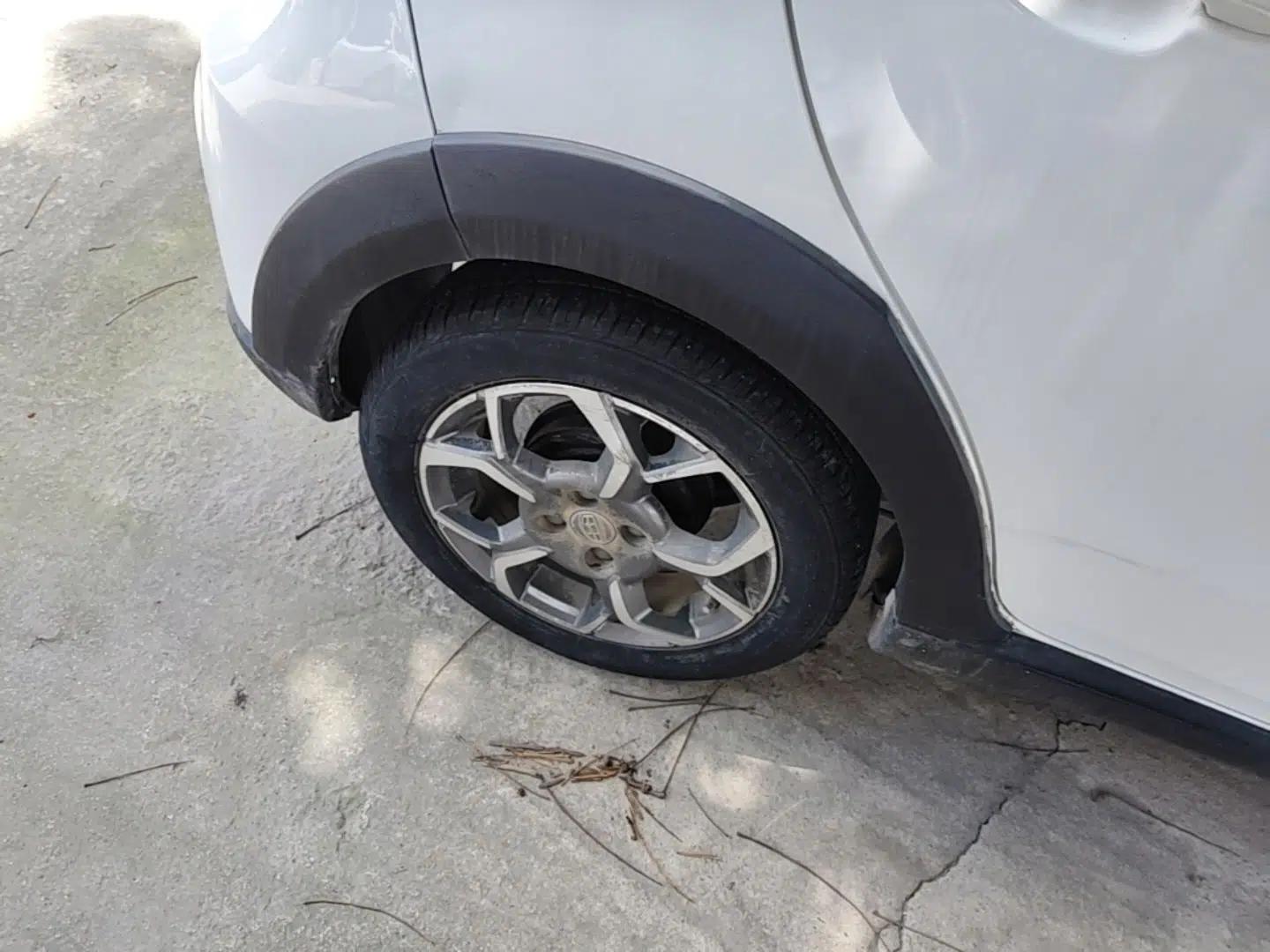 Geely Auto Vision X1 2017 1.3L Automatic Player Edition — миниатюра 10