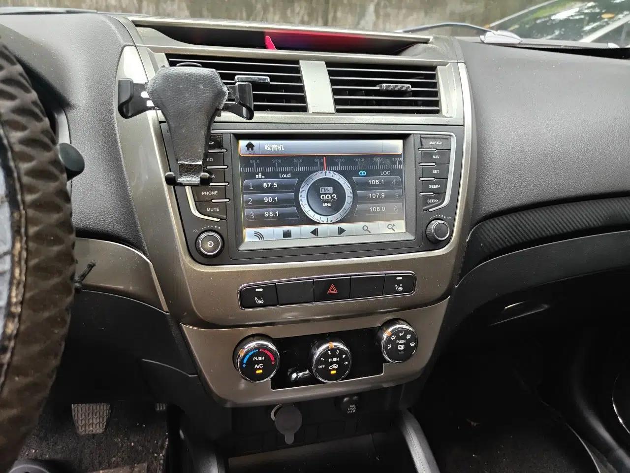 Geely Auto GX7 2015 Classic Edition 1.8L Manual Elite Model China V Standard — миниатюра 14