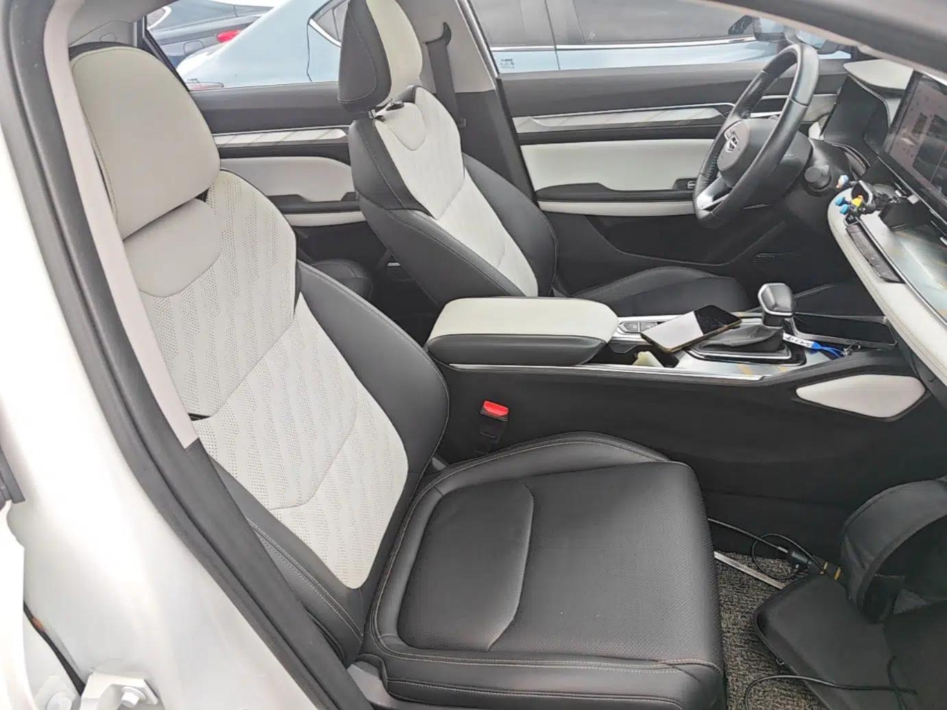 Geely Auto Emgrand L 2022 1.4T CVT Flagship Edition — миниатюра 23