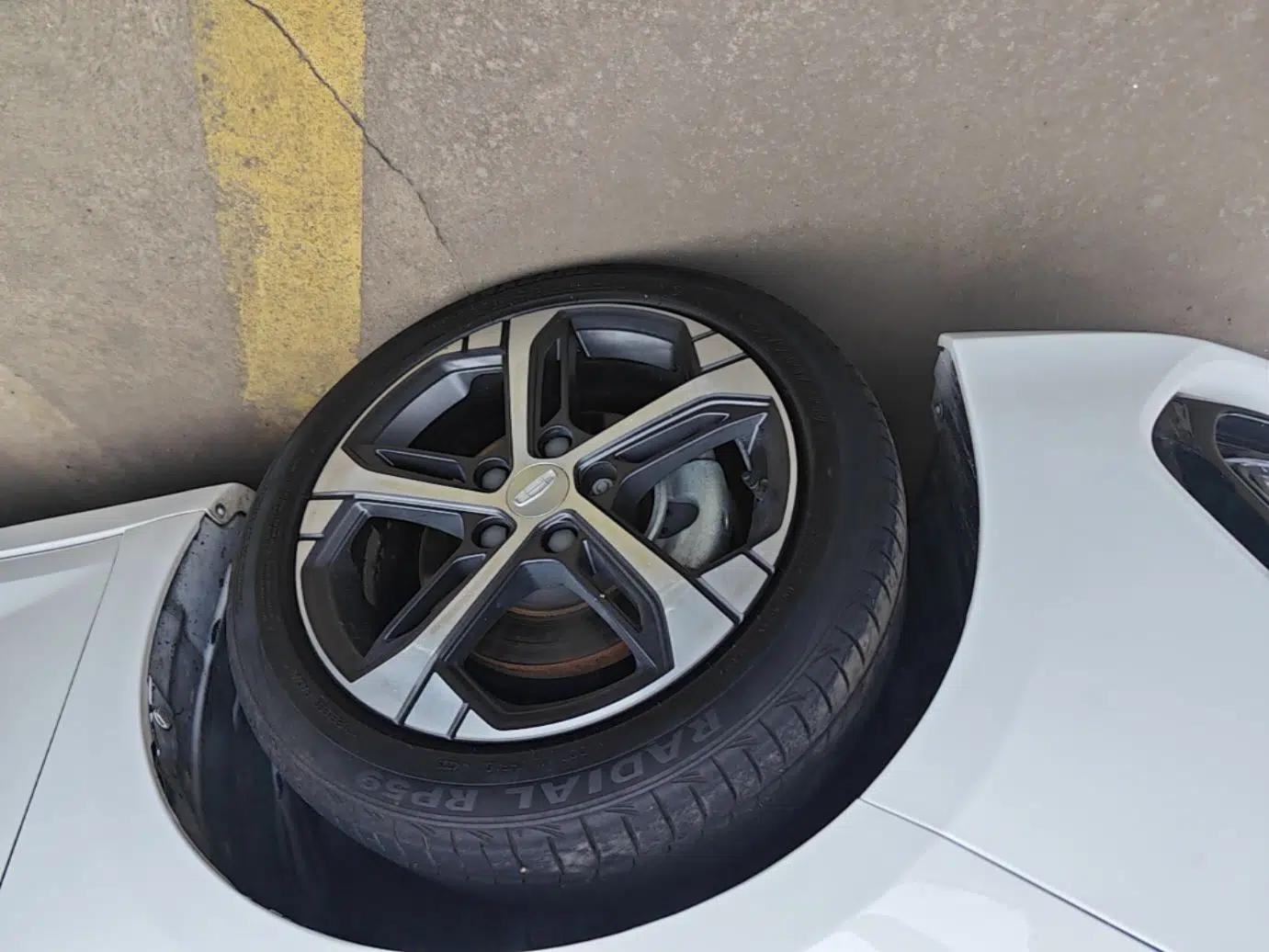 Geely Auto Emgrand L 2022 1.4T CVT Flagship Edition — миниатюра 8