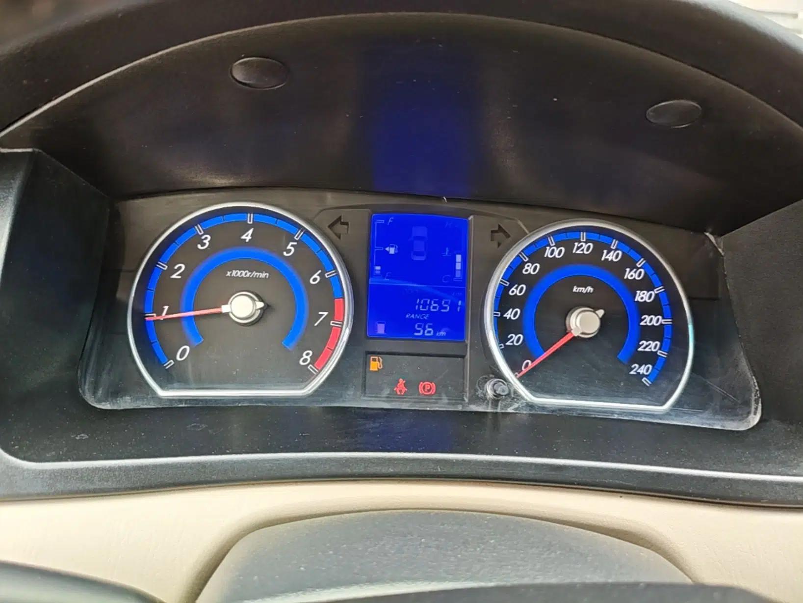 Geely Auto Ocean 2014 1.5L Manual Elite Model — миниатюра 15