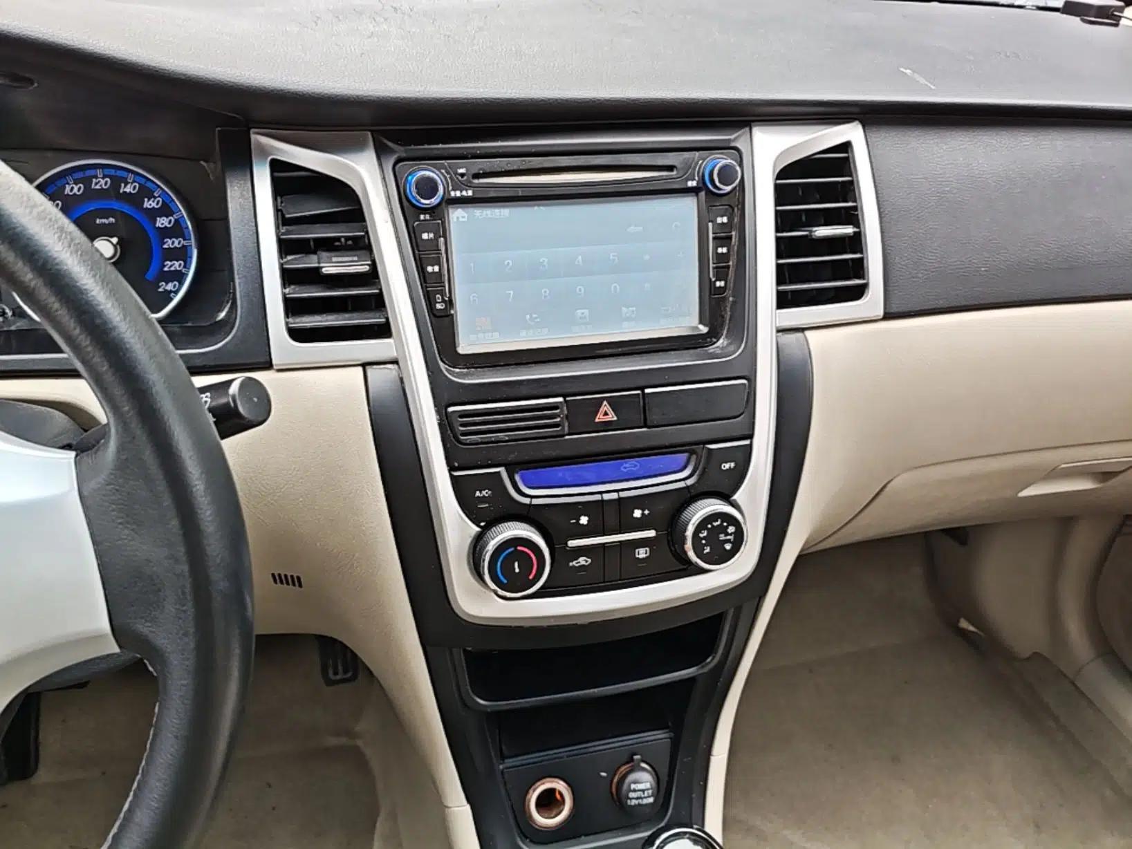 Geely Auto Ocean 2014 1.5L Manual Elite Model — миниатюра 16