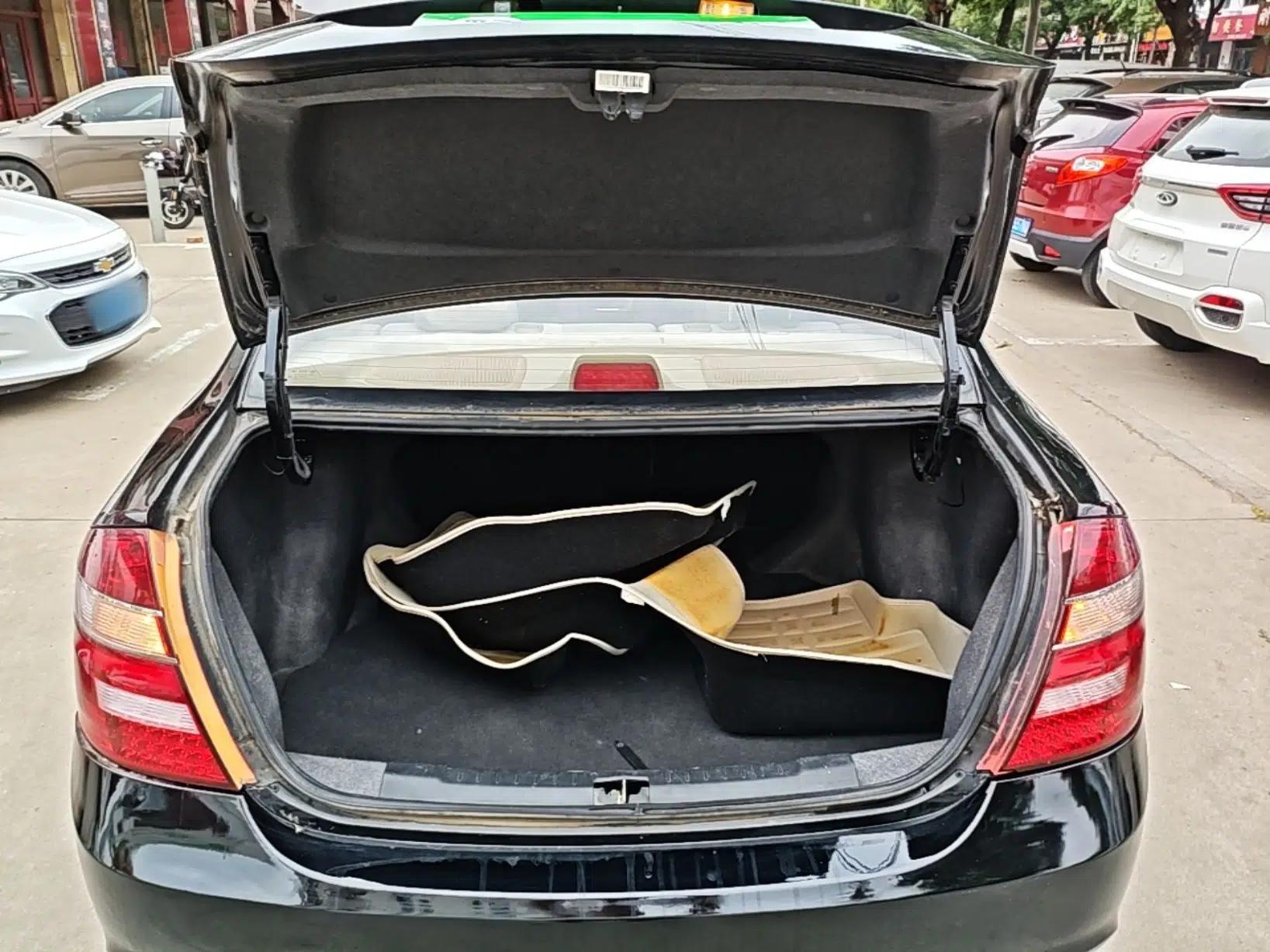 Geely Auto Ocean 2014 1.5L Manual Elite Model — миниатюра 22
