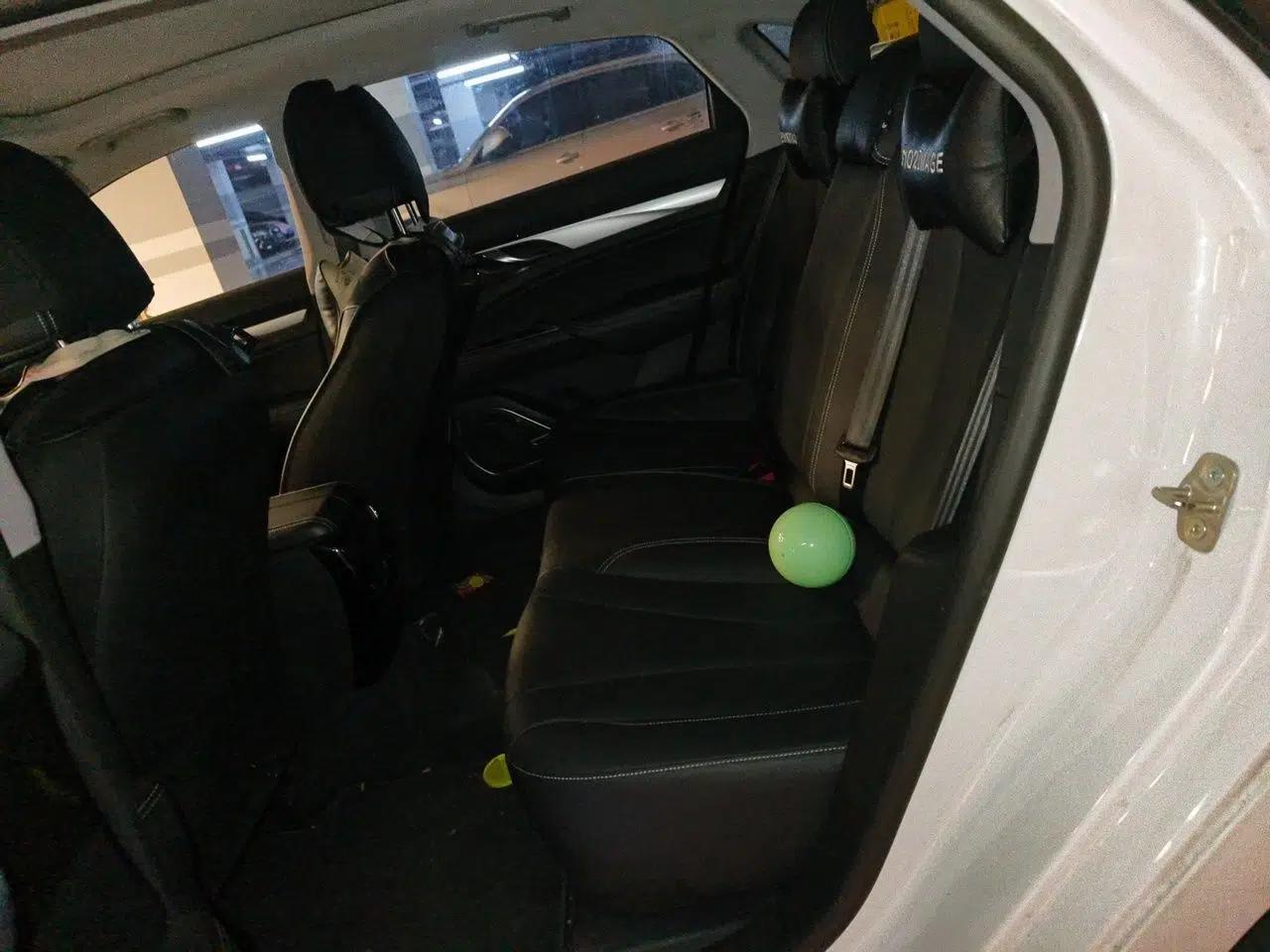 Geely Auto Emgrand GT New Energy 2018 1.5T PHEV Yao Ling Edition — миниатюра 18
