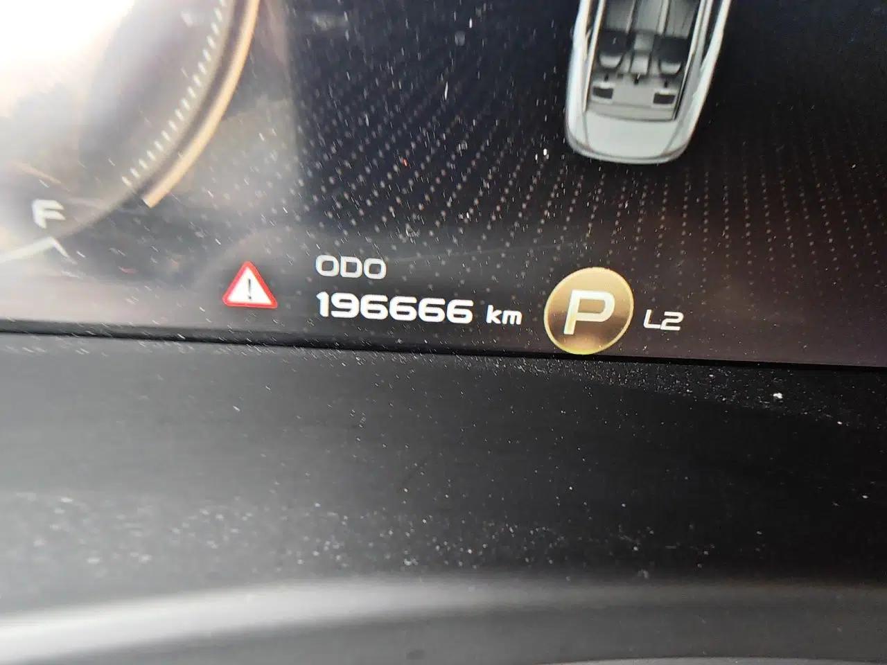 Geely Auto Emgrand GT New Energy 2021 1.5T ePro Enjoyment Edition — миниатюра 13