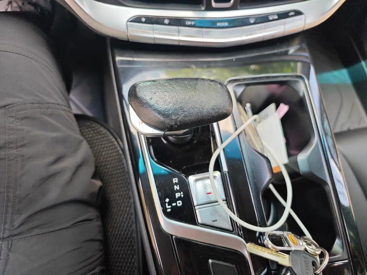 Geely Auto Emgrand GT New Energy 2021 1.5T ePro Enjoyment Edition — миниатюра 15