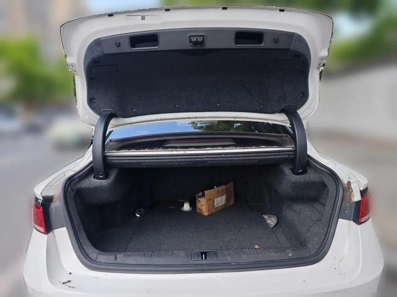 Geely Auto Emgrand GT New Energy 2021 1.5T ePro Enjoyment Edition — миниатюра 20