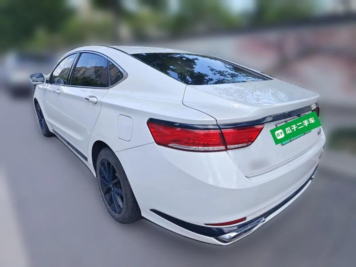 Geely Auto Emgrand GT New Energy 2021 1.5T ePro Enjoyment Edition — миниатюра 4