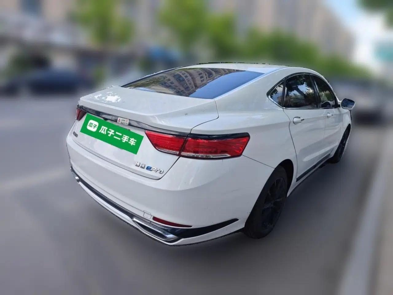 Geely Auto Emgrand GT New Energy 2021 1.5T ePro Enjoyment Edition — миниатюра 6