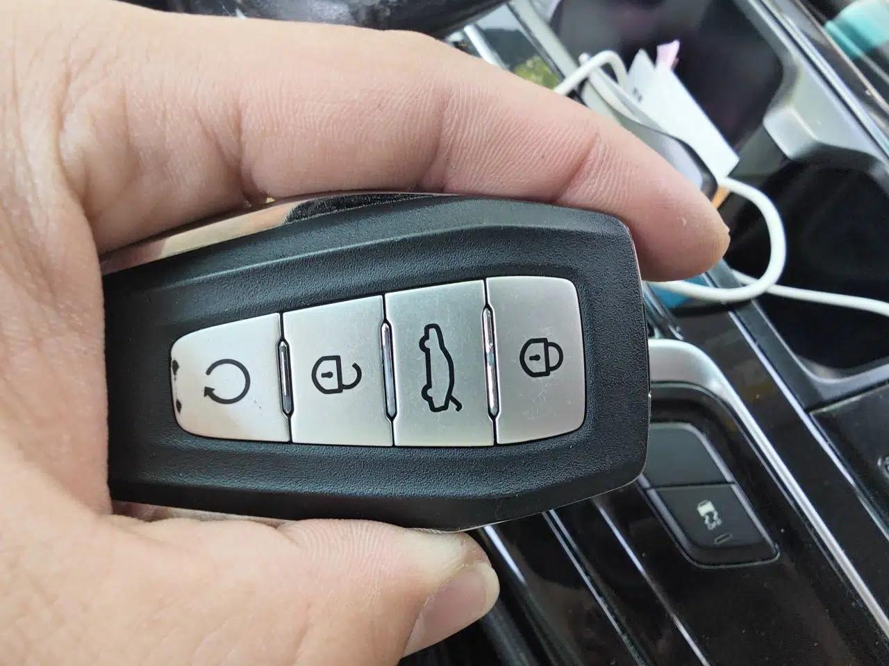 Geely Auto Emgrand GT New Energy 2021 1.5T ePro Enjoyment Edition — миниатюра 9