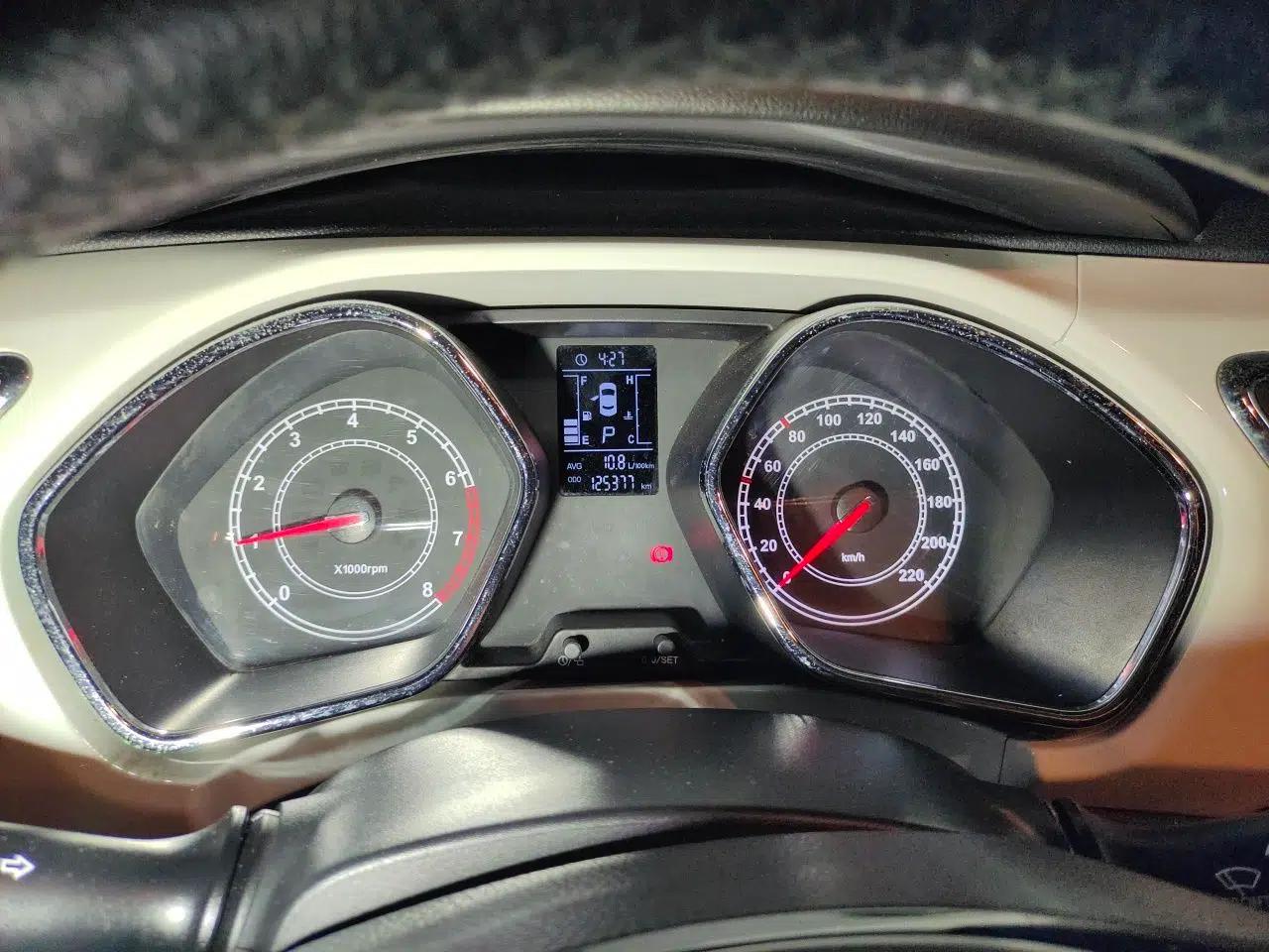 JAC Group Refine S2 2015 1.5L CVT Luxury Edition — миниатюра 12