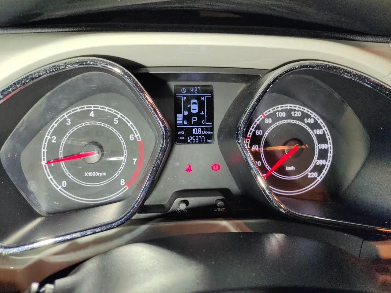 JAC Group Refine S2 2015 1.5L CVT Luxury Edition — миниатюра 13