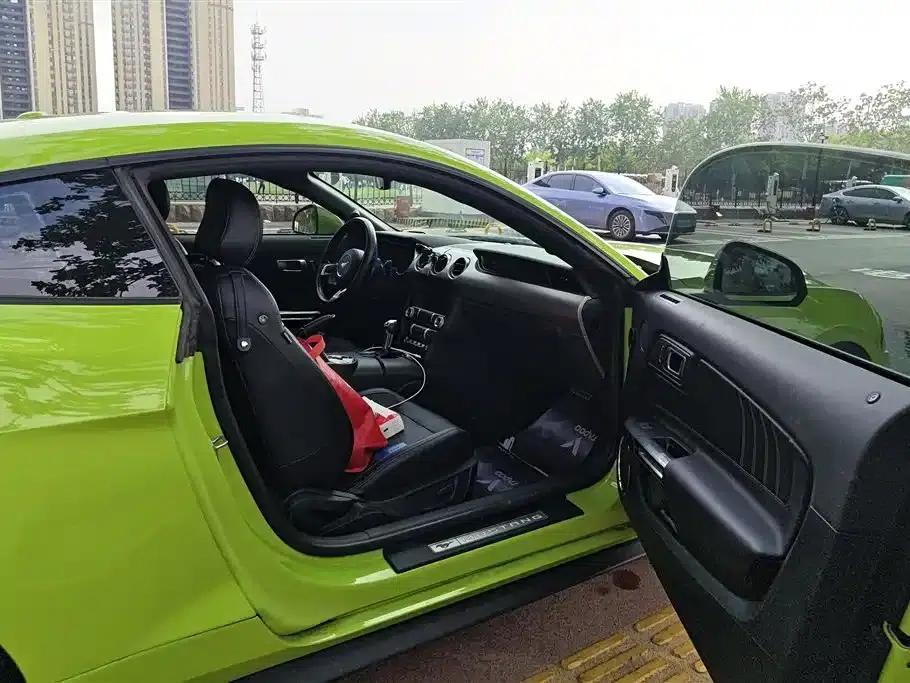 2020 Mustang 2.3L EcoBoost Performance Edition — миниатюра 8
