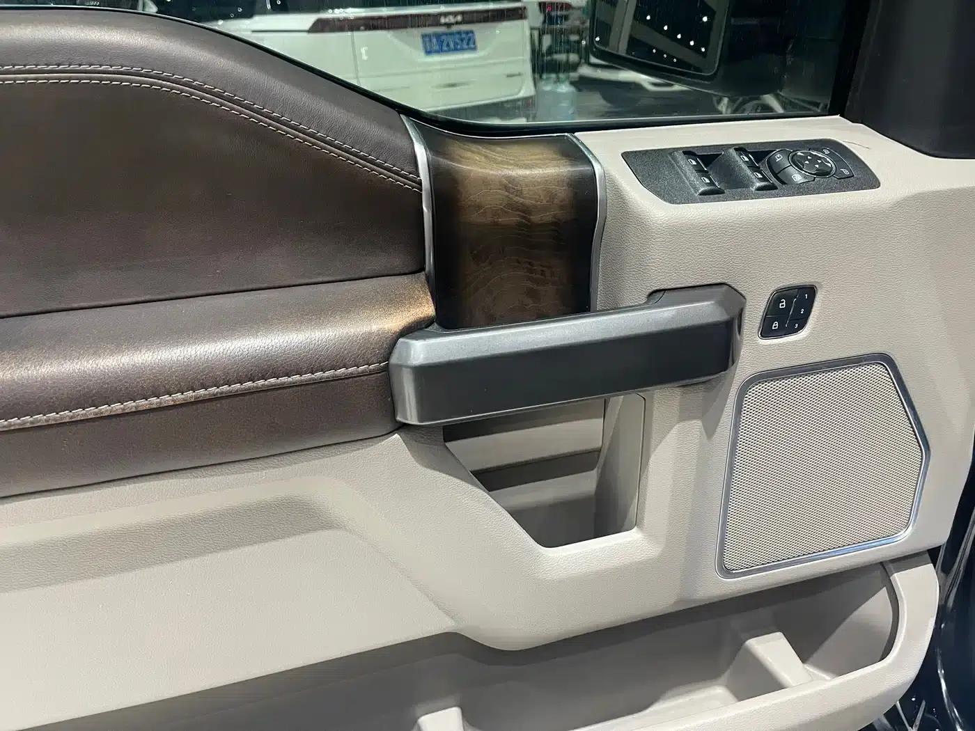 2019 Ford F-150 3.5T Automatic — миниатюра 7