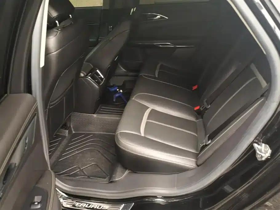 2015 Taurus EcoBoost 245 Luxury — миниатюра 11