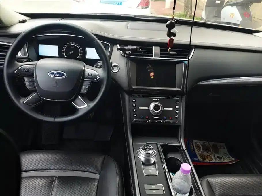 2015 Taurus EcoBoost 245 Luxury — миниатюра 12
