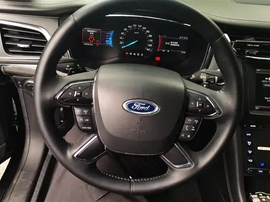 2015 Taurus EcoBoost 245 Luxury — миниатюра 15