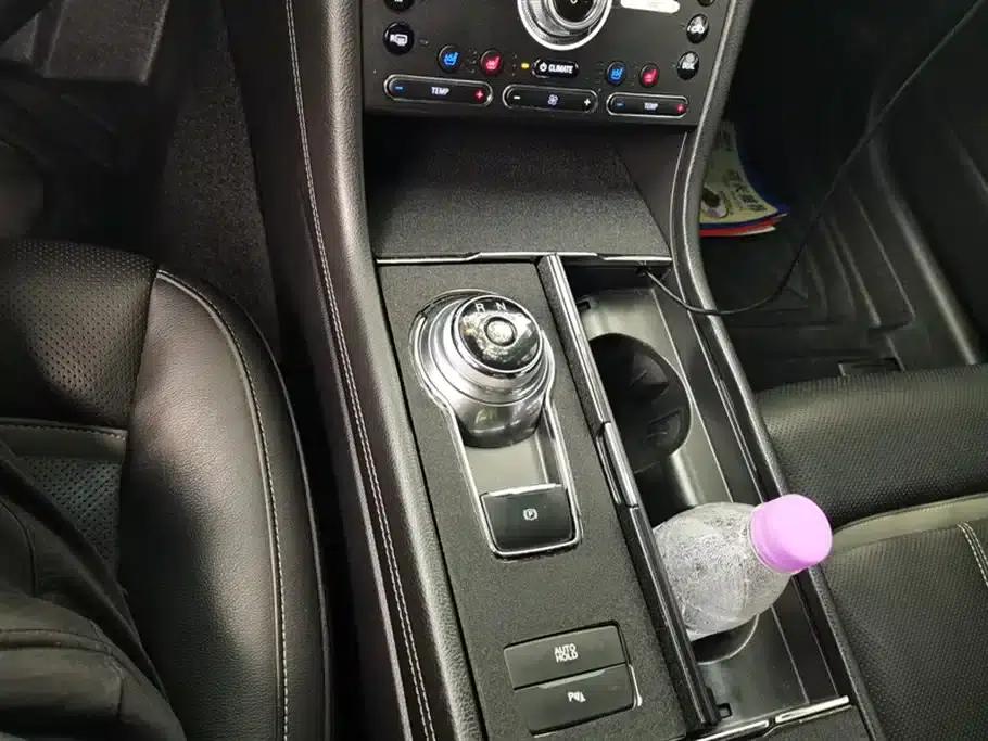 2015 Taurus EcoBoost 245 Luxury — миниатюра 16