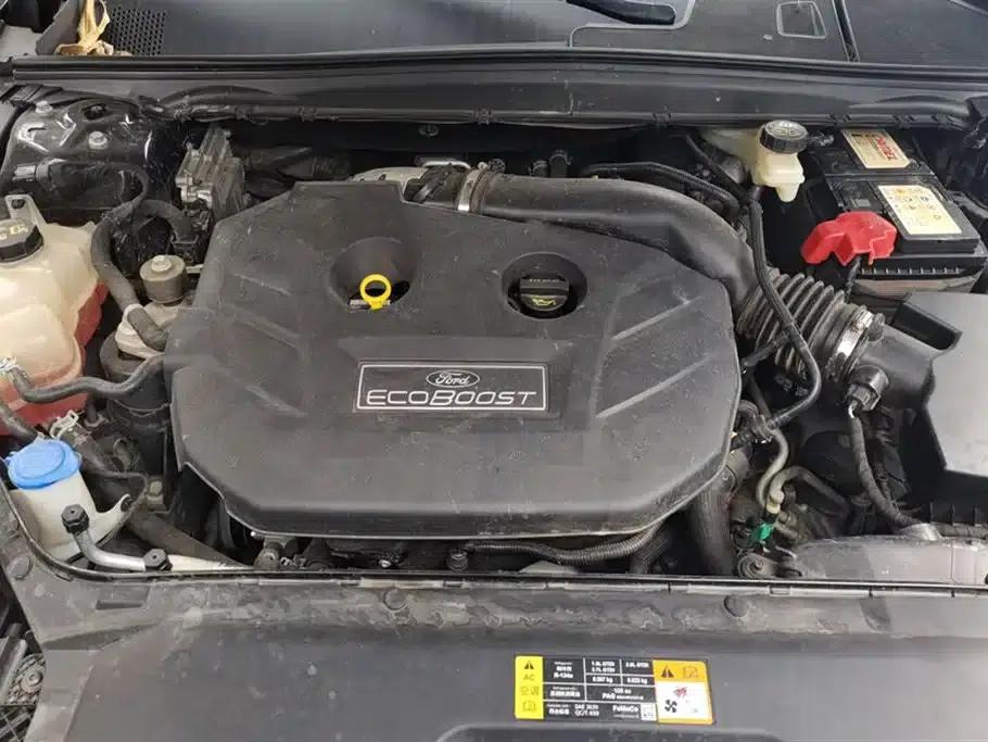 2015 Taurus EcoBoost 245 Luxury — миниатюра 10