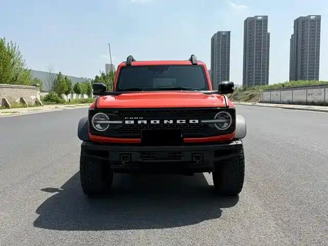 Ford Spectacular 2025 2.3T Sand Dune Limited Edition