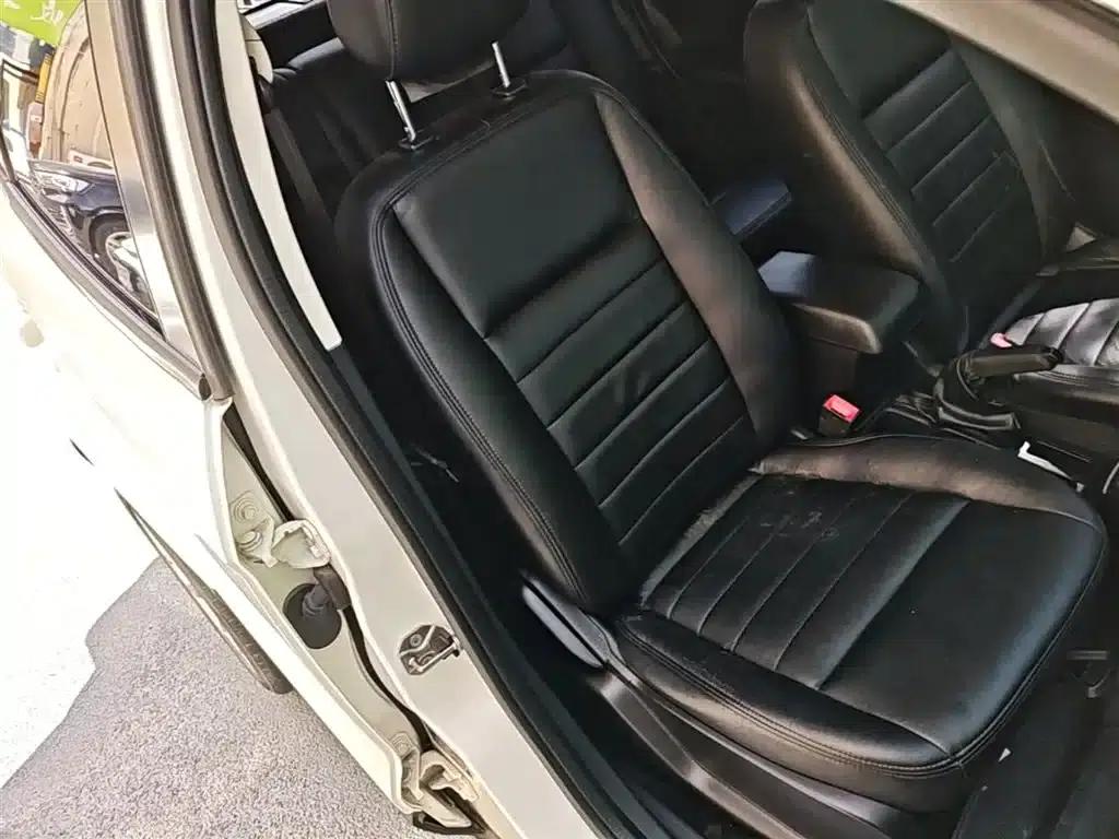 EcoSport 2018 1.5L Automatic Platinum Edition — миниатюра 25