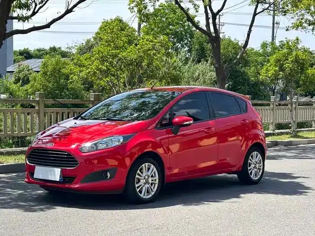 2013 Ford Fiesta Hatchback 1.5L Automatic Fashion Edition