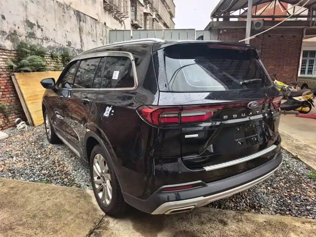 Lingyu 2023 EcoBoost 225 Platinum Edition 7-seater (2/2/3 seats) — миниатюра 5