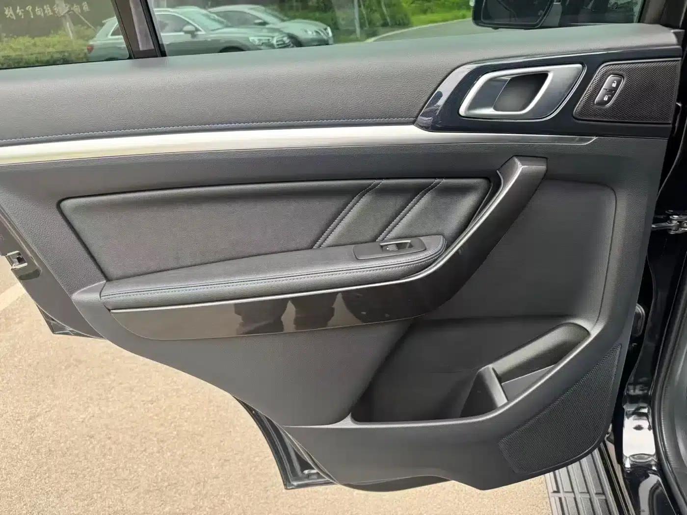 2020 Ford Everest Sport 2.3T Gasoline Automatic 4WD Flagship Edition 7-Seater — миниатюра 7