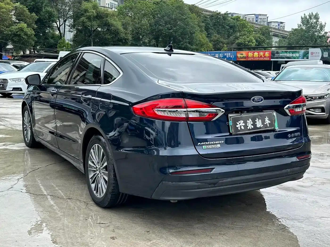 Mondeo PHEV 2018 2.0 PHEV Intelligent Control Fashion Model (National VI Emission Standard) — миниатюра 4